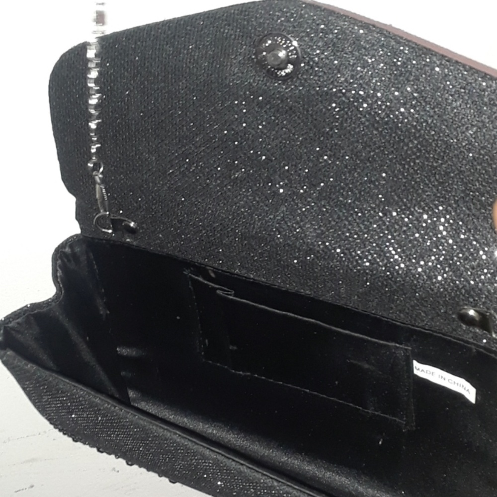 Purse - Picture 3 of 3